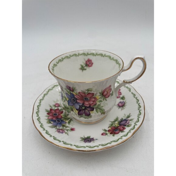 Queens Special Flowers Fine Bone China Cup & Saucer Anemone July Design - Picture 4 of 7